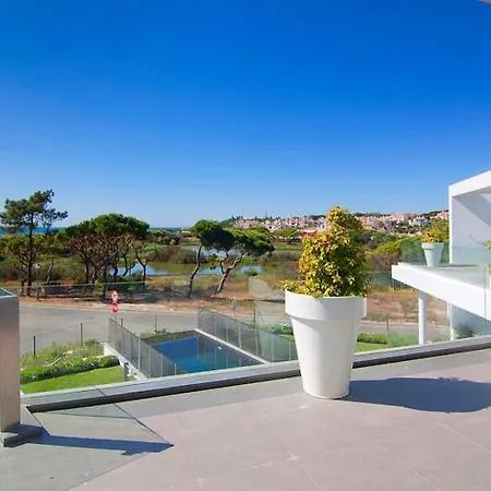 Villa Vale Do Garrao Sleeps 10 With Pool Air Con And Wifi *