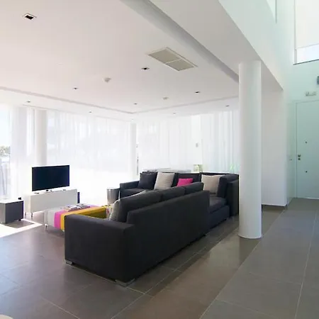 Vale Do Garrao Sleeps 10 With Pool Air Con And Wifi Βίλα